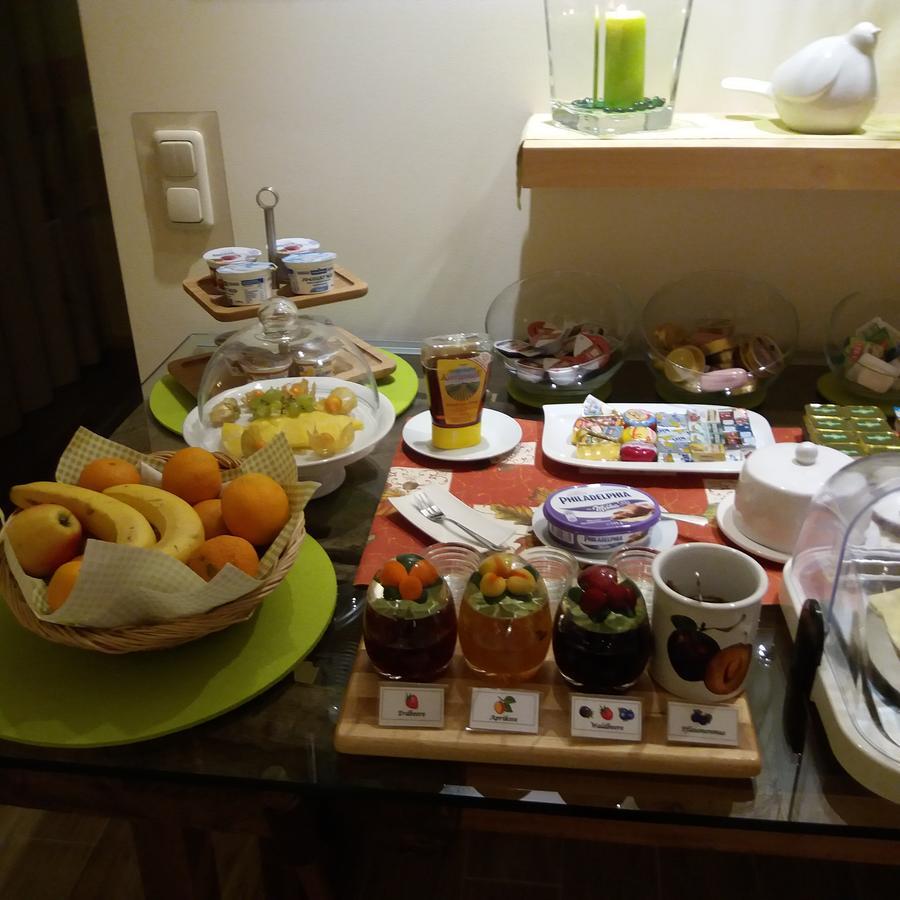 加尼欧玛“画廊宾馆”酒店 Barby 外观 照片