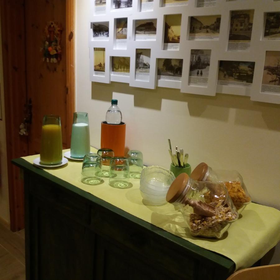 加尼欧玛“画廊宾馆”酒店 Barby 外观 照片